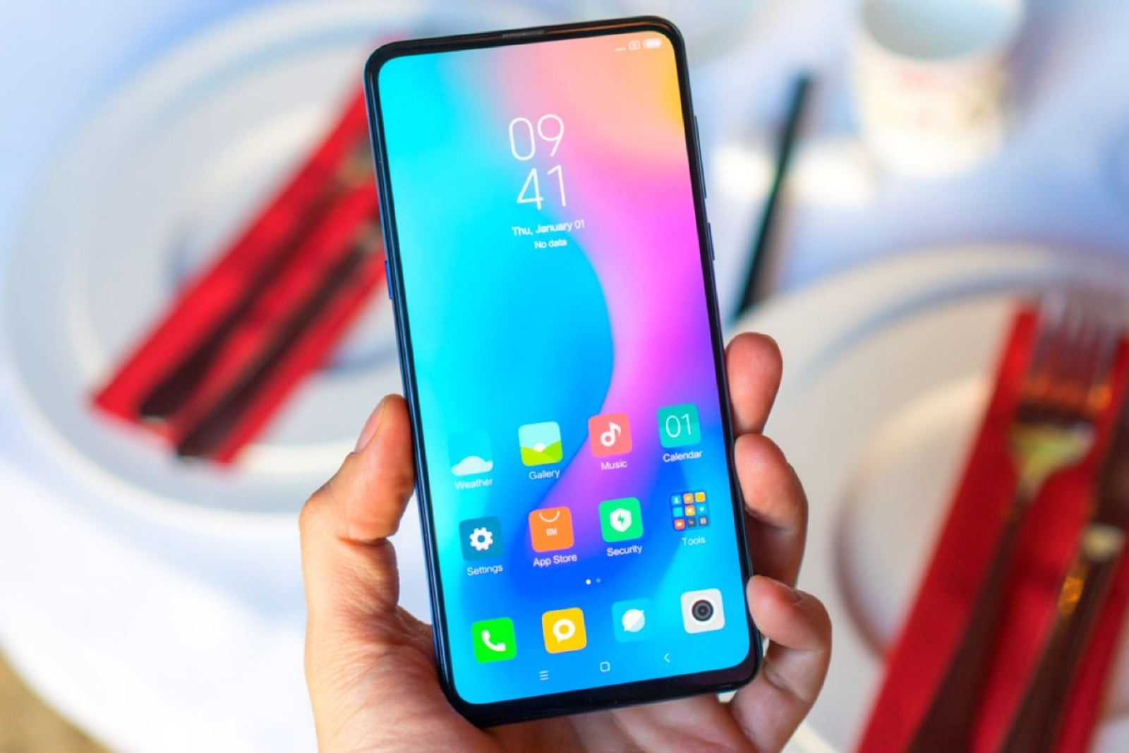 Xiaomi Mi MIX 4 rò rỉ cấu hình mạnh mẽ với Snapdragon 855 và camera 3 ống kính (ảnh 1) Xiaomi Mi MIX 4 rò rỉ cấu hình mạnh mẽ với Snapdragon 855 và camera 3 ống kính (ảnh 1)
