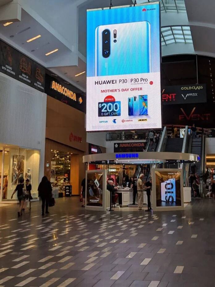 Huawei troll Samsung