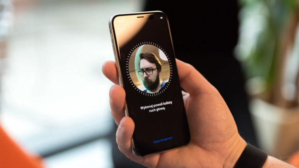 Giải mã lý do Apple không đưa cảm biến vân tay dưới màn hình lên iPhone 3