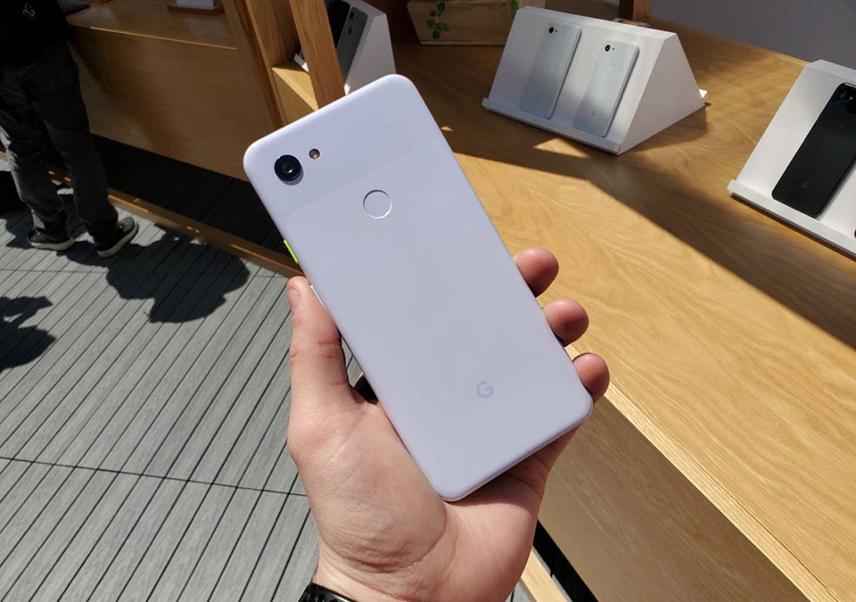 Trên tay Pixel 3a và Pixel 3a XL