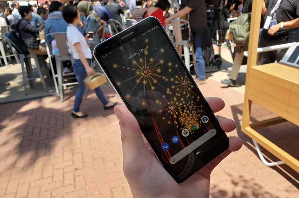 Trên tay Pixel 3a và Pixel 3a XL