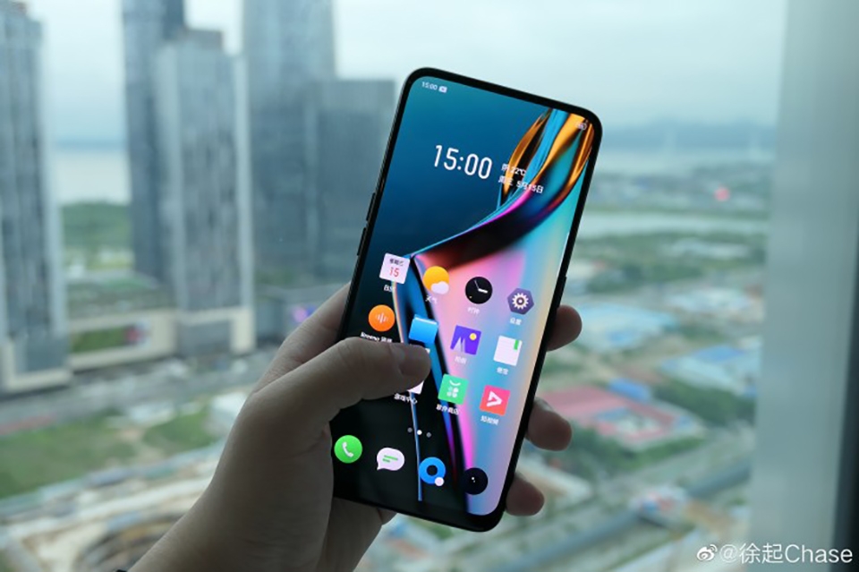 Ảnh teaser Realme X (ảnh 1) Ảnh teaser Realme X (ảnh 1)