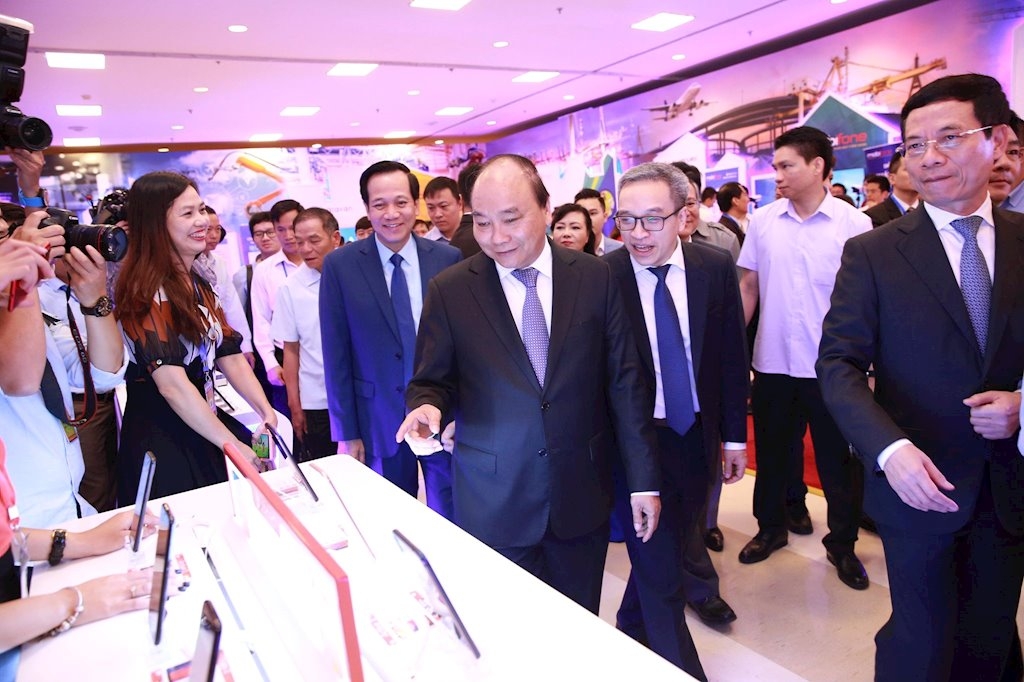 Vsmart sẽ sản xuất máy tính bảng và smartphone 5G và các thiết bị IoT 2 Vsmart sẽ sản xuất máy tính bảng và smartphone 5G và các thiết bị IoT 2