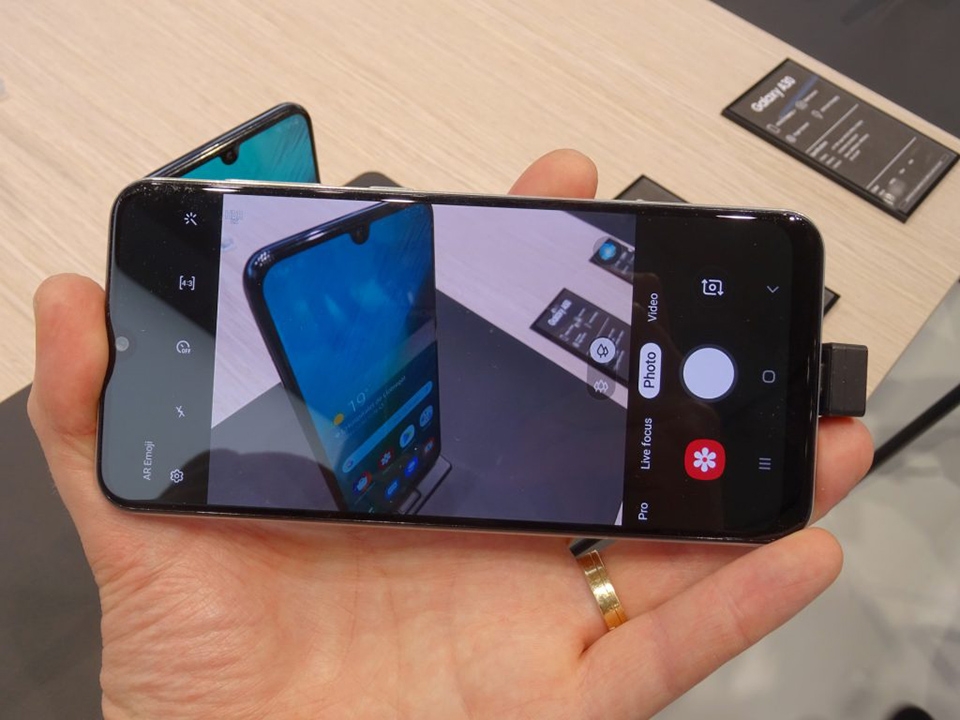 camera Galaxy A30