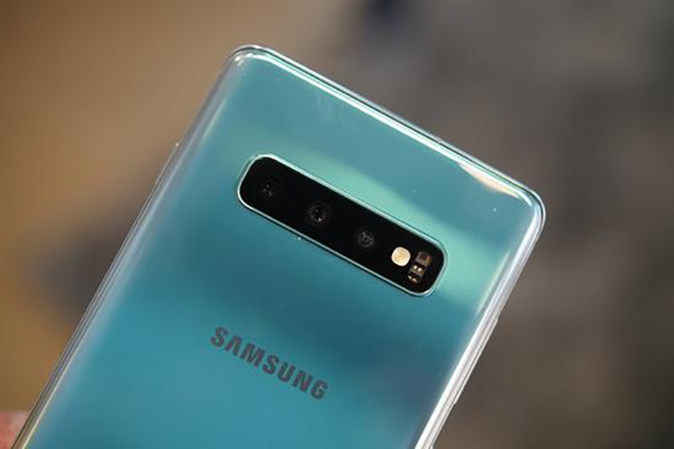 Galaxy S11 sẽ có camera ẩn dưới màn hình Galaxy S11 sẽ có camera ẩn dưới màn hình