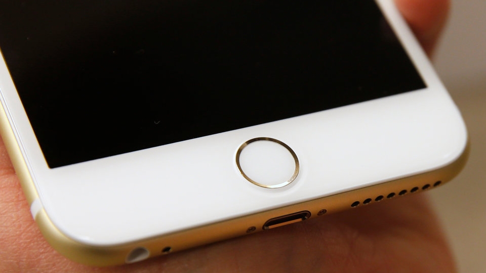 Quên iPhone XI đi, iPhone 7 mới là chiếc iPhone đáng mua lúc này 3
