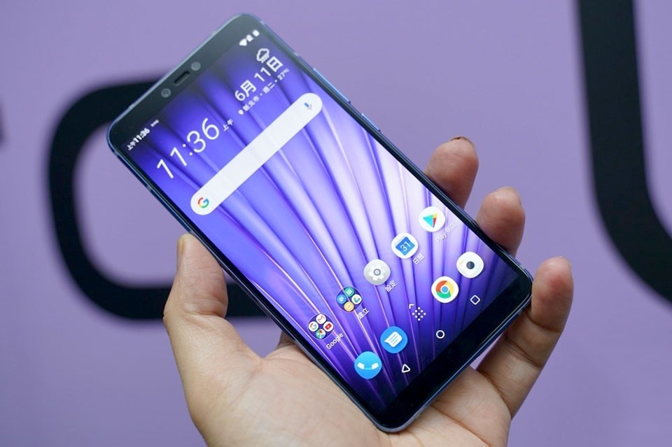HTC U19e