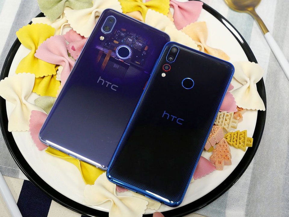 HTC Desire 19+ HTC Desire 19+