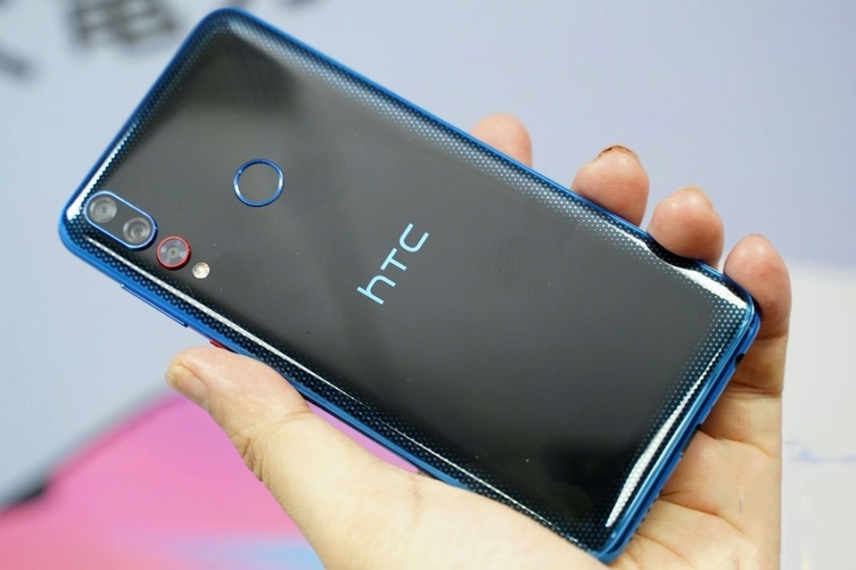 HTC Desire 19+ HTC Desire 19+