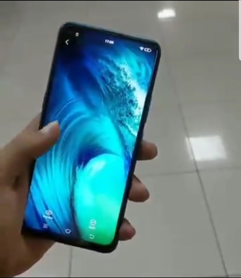 Vivo Z1 Pro lộ ảnh thực tế (ảnh 4) Vivo Z1 Pro lộ ảnh thực tế (ảnh 4)