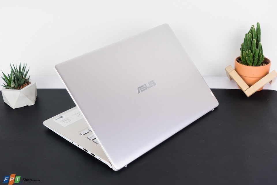 VivoBook S14 S340FA: Chiếc laptop cá tính và tiện dụng từ ASUS! (ảnh 1) VivoBook S14 S340FA: Chiếc laptop cá tính và tiện dụng từ ASUS! (ảnh 1)