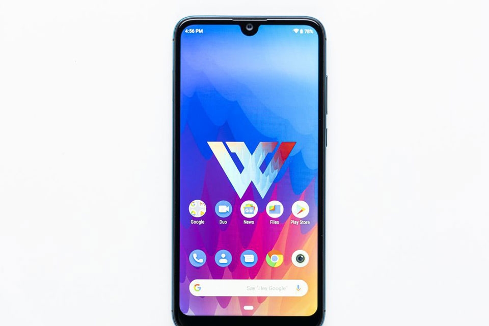 LG W30