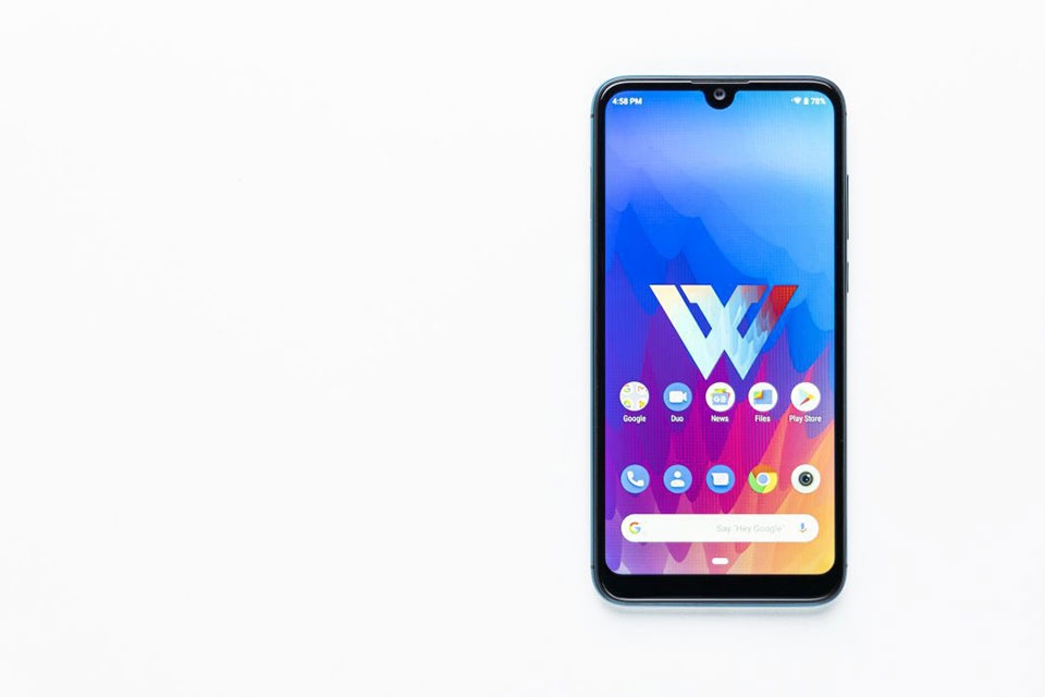 LG W30