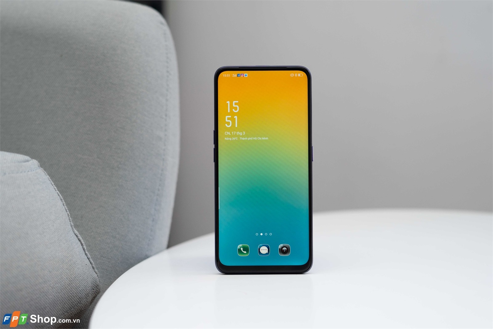 4 smartphone tầm trung có màn hình “khủng” trên 6.4 inch 3