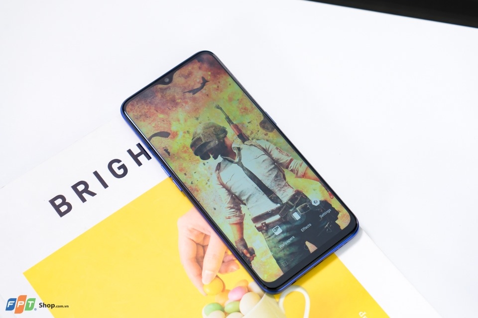4 smartphone tầm trung có màn hình “khủng” trên 6.4 inch 2