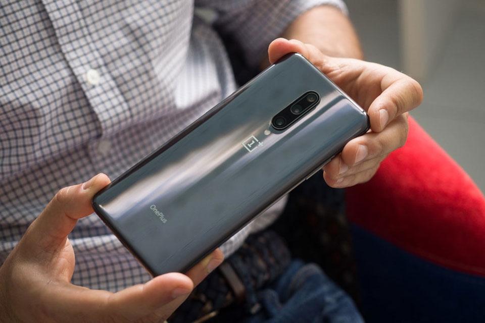 OnePlus 7T Pro OnePlus 7T Pro