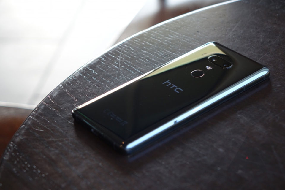 HTC U12 +