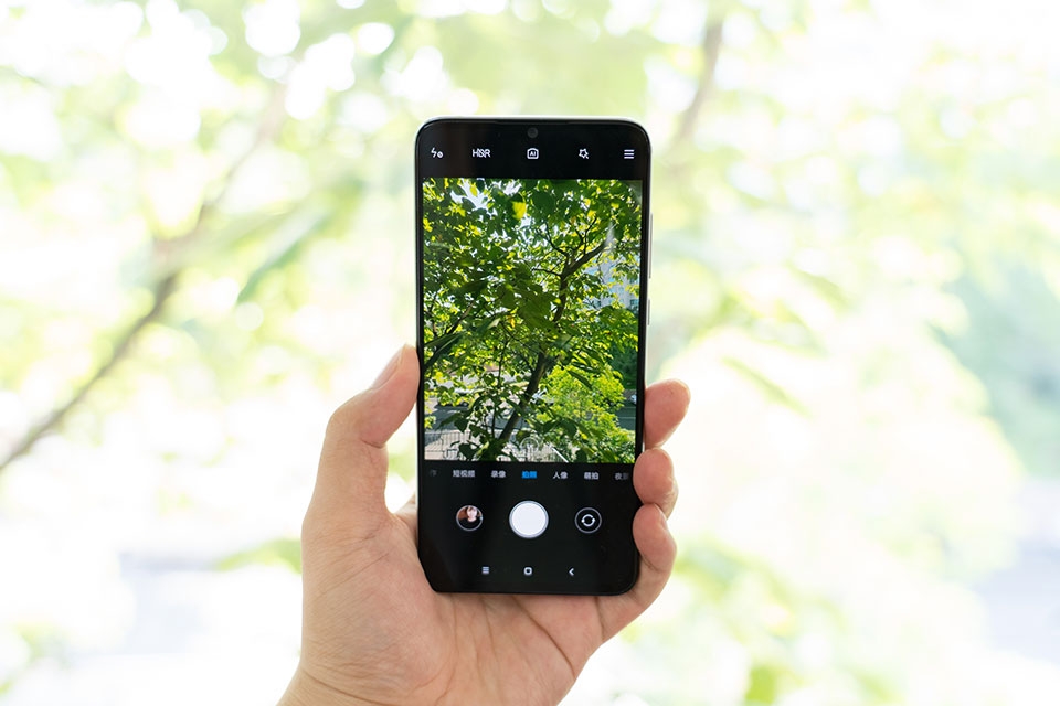 Xiaomi Mi CC9e Xiaomi Mi CC9e