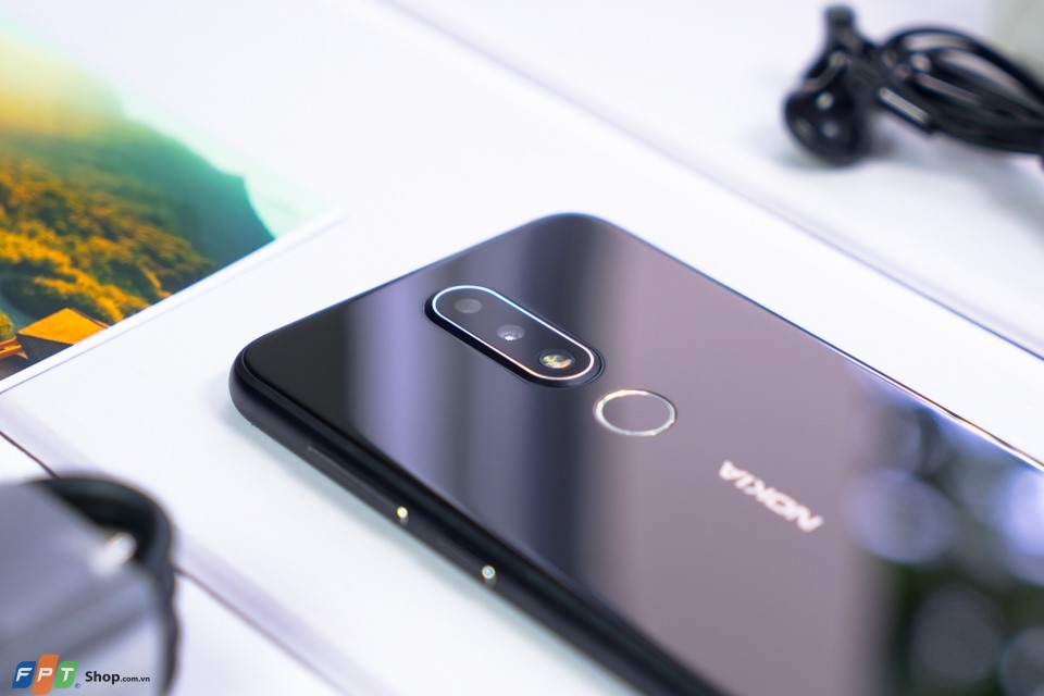 Giảm mạnh 2 triệu, Nokia 6.1 Plus là “siêu phẩm” tầm giá 4 triệu! (ảnh 5) Giảm mạnh 2 triệu, Nokia 6.1 Plus là “siêu phẩm” tầm giá 4 triệu! (ảnh 5)