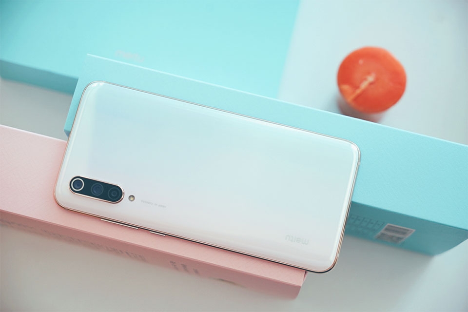 Xiaomi Mi CC9 Meitu Xiaomi Mi CC9 Meitu