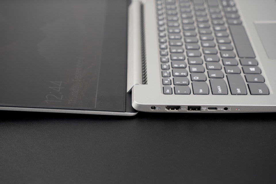 Lenovo IdeaPad 330S 14IKB: Chiếc laptop "hoàn hảo" trong phân khúc phổ thông? (ảnh 6) Lenovo IdeaPad 330S 14IKB: Chiếc laptop "hoàn hảo" trong phân khúc phổ thông? (ảnh 6)