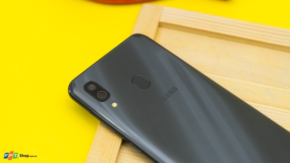 Samsung Galaxy A30: Phần cứng mạnh mẽ cho trải nghiệm chất lượng! (ảnh 2) Samsung Galaxy A30: Phần cứng mạnh mẽ cho trải nghiệm chất lượng! (ảnh 2)
