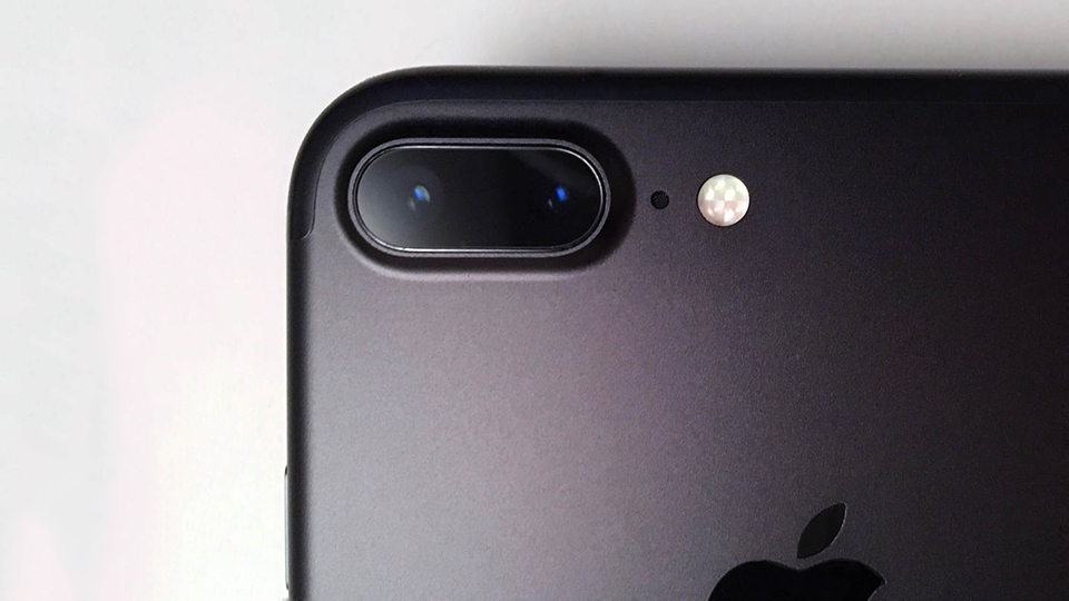 Quá trình phát triển của camera kép trên iPhone 1