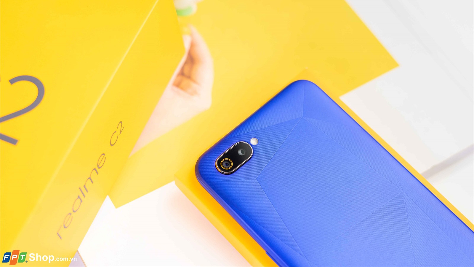 Realme C2: Trải nghiệm ngon, lại còn giảm đến 500,000 đồng! (ảnh 5) Realme C2: Trải nghiệm ngon, lại còn giảm đến 500,000 đồng! (ảnh 5)