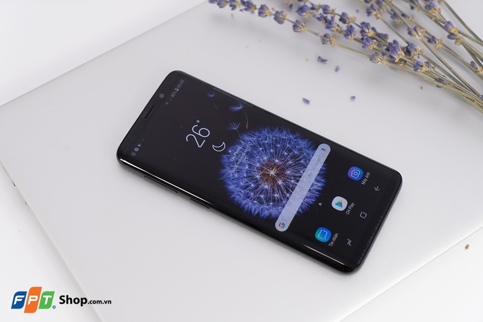 5 smartphone Samsung đình đám vừa giảm giá mạnh tại FPT Shop 5