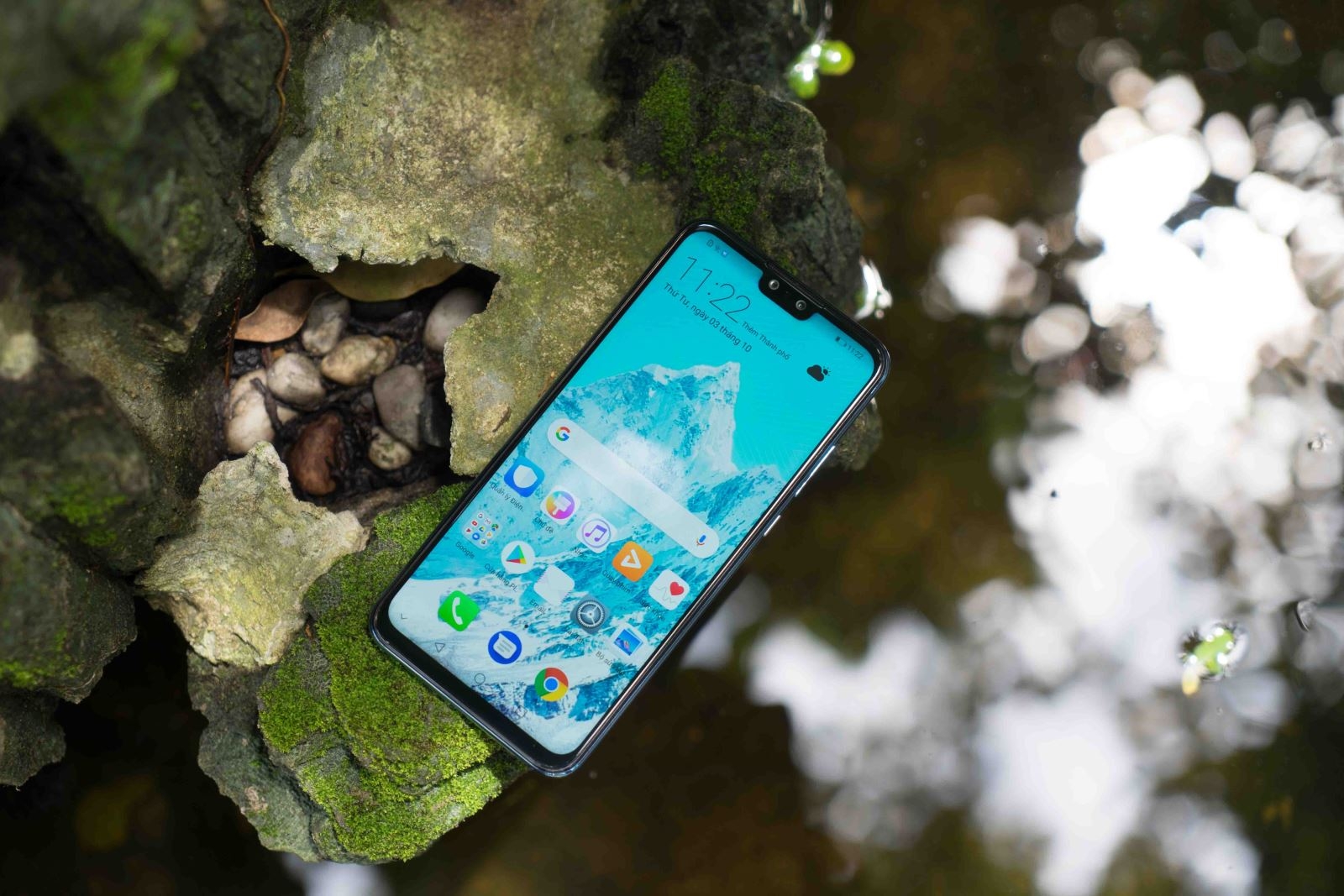 Trải nghiệm smartphone màn hình "siêu to khổng lồ" với chỉ gần 5 triệu đồng! (ảnh 2) Trải nghiệm smartphone màn hình "siêu to khổng lồ" với chỉ gần 5 triệu đồng! (ảnh 2)