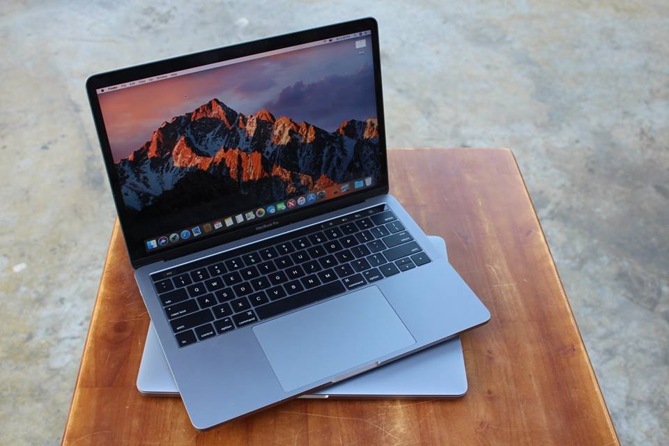 giá bán Macbook Pro 13 inch 2017