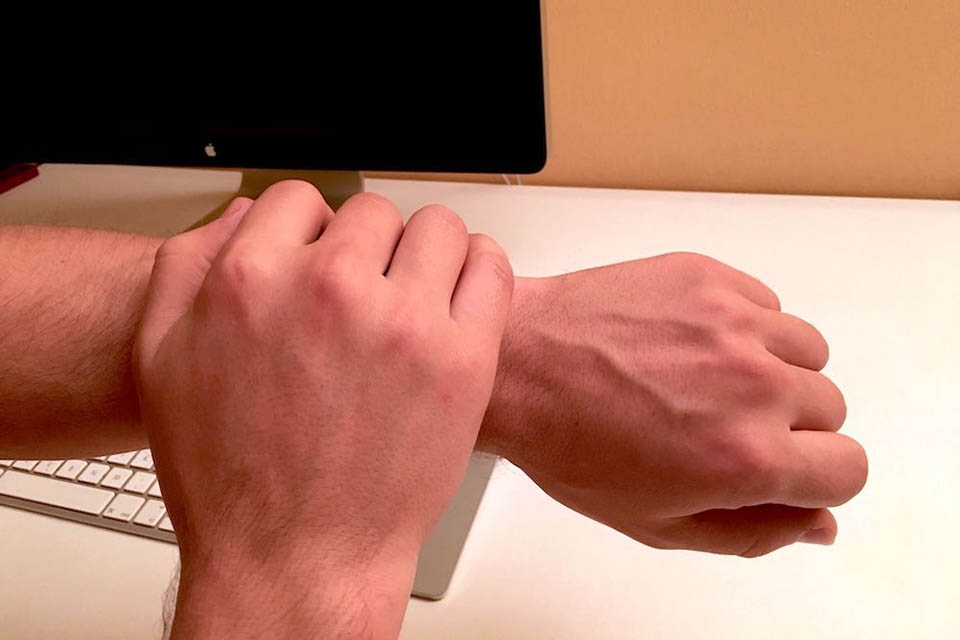 Che để tắt hiển thị và tắt tiếng