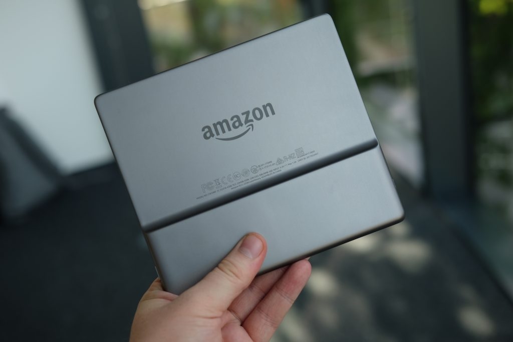 Máy Đọc Sách Kindle Oasis