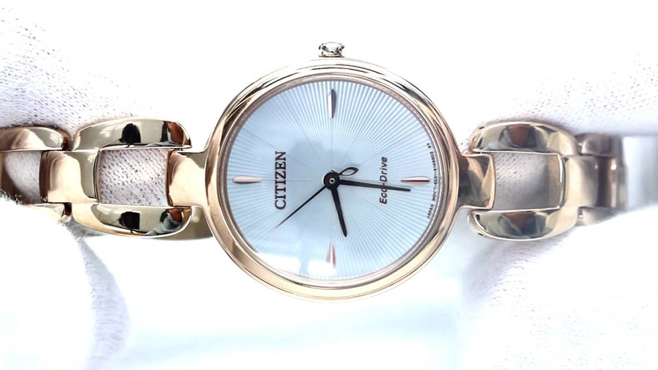 4 hãng đồng hồ nữ thiết kế đẹp, giá phải chăng 2019 34