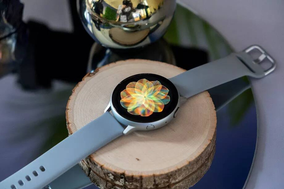 Galaxy Watch Active 2 hỗ trợ ECG