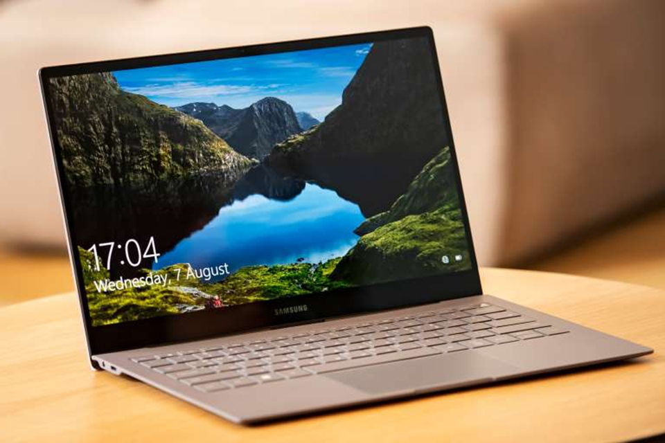 màn hình Galaxy Book S FPTShop màn hình Galaxy Book S FPTShop