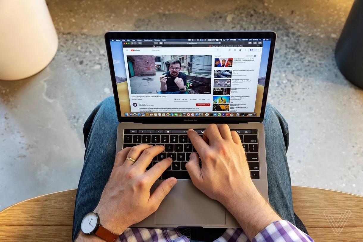 MACOS