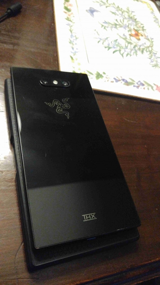 Nguyên mẫu Razer Phone 2 (ảnh 5)