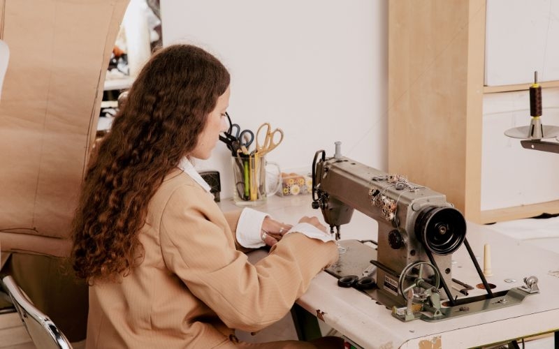 V07 gồm những môn nào? Ngành nào ảnh 2