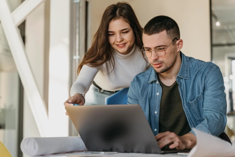 Ngành công nghiệp người lớn chuyển mình nhờ AI và nền tảng số