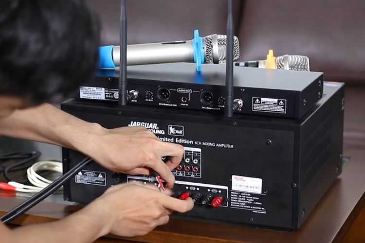 amply bị rè