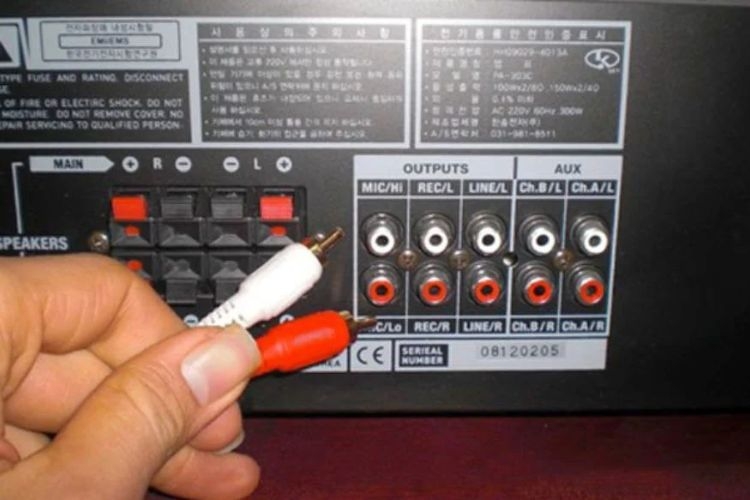 Amply rò điện ra loa kêu xẹt xẹt 2