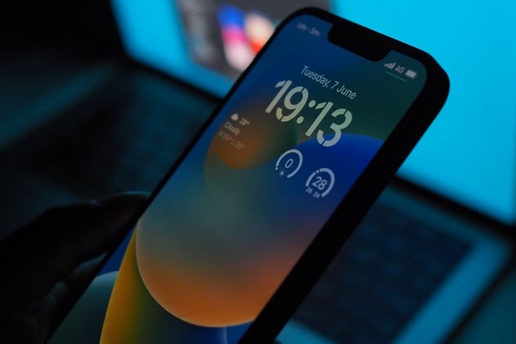 Apple chặn hạ cấp từ iOS 18.3.2 về iOS 18.3.1, người dùng không thể quay về phiên bản cũ