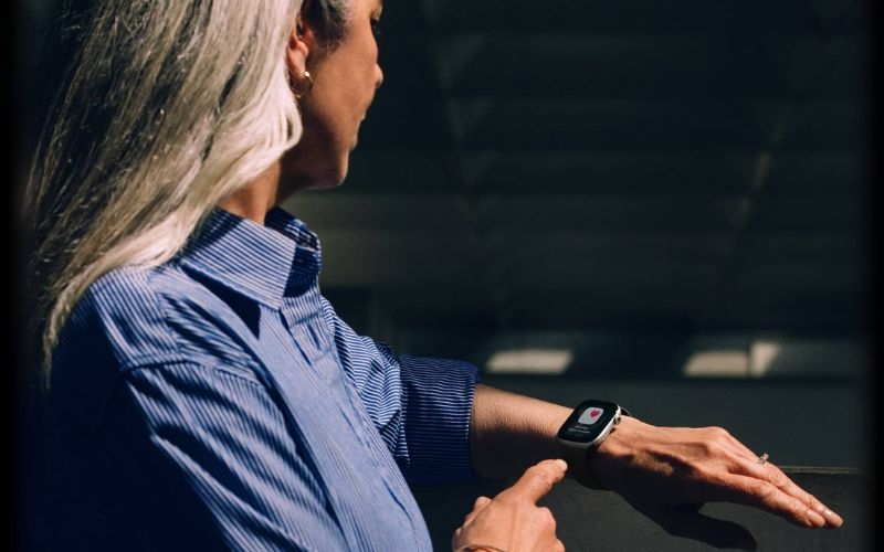 Apple Watch Series 11 có đo được huyết áp không