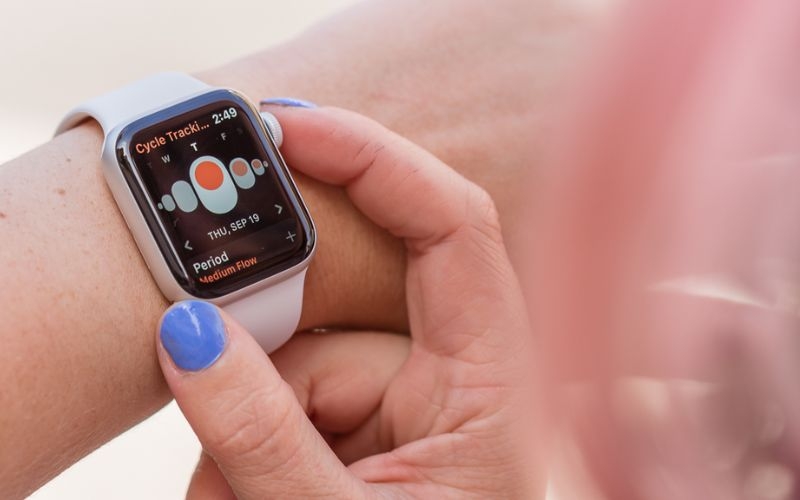 Apple Watch Series 11 cung cấp tính năng theo dõi chu kỳ kinh nguyệt