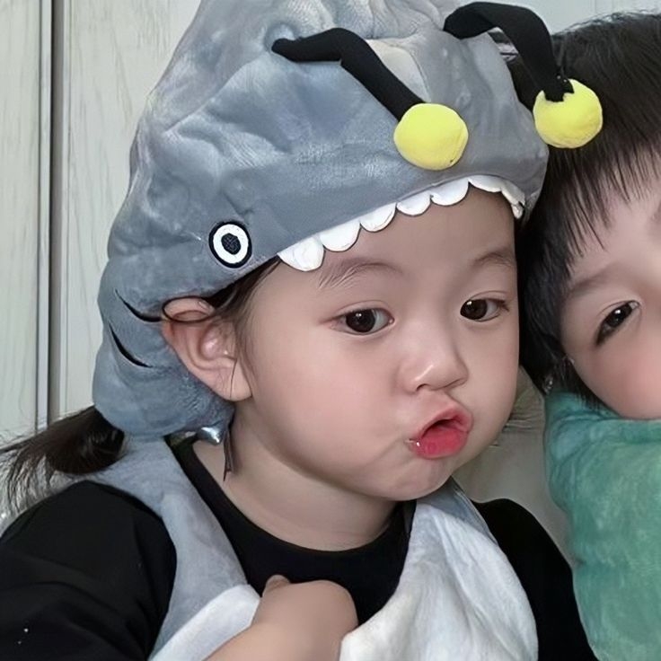 Avatar đôi 20 10 ngọt ngào cho cặp đôi