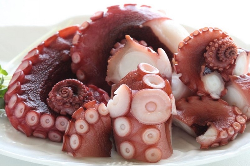 Bạch tuộc hấp bia ảnh 9