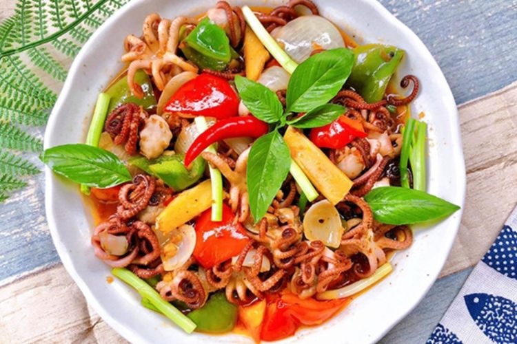bạch tuộc xào sả ớt