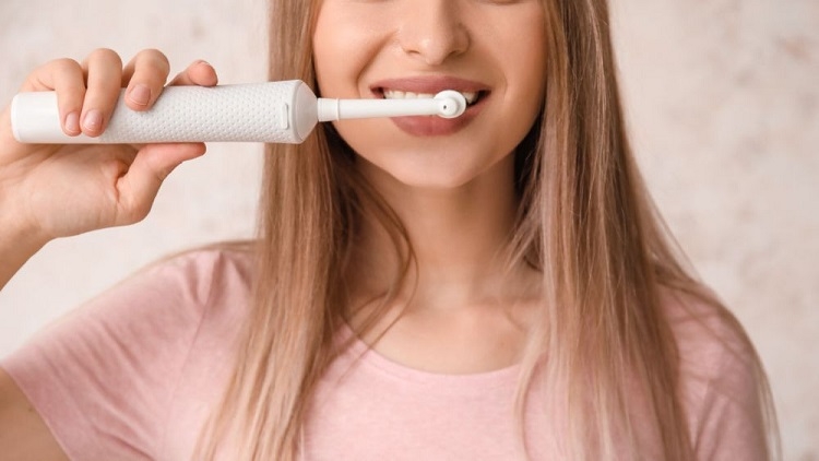 Bàn chải điện có được mang lên máy bay không? (Hình 1)