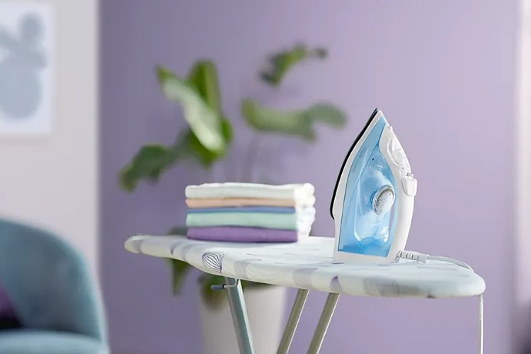 TOP 5 bàn ủi bán tốt nhất đầu năm 2026: Làm nóng nhanh, ủi quần áo dễ dàng và tiết kiệm thời gian